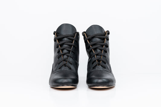 Boots Classic Black Floater leather