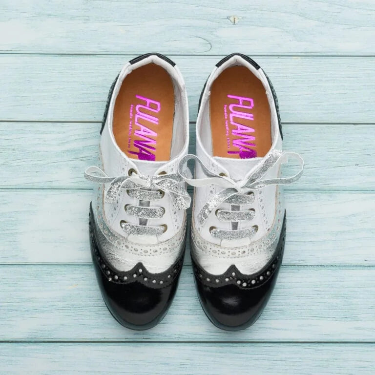 Oxford Curvy-Black White Silver