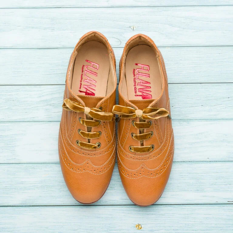 Oxford Curvy- Camel leather