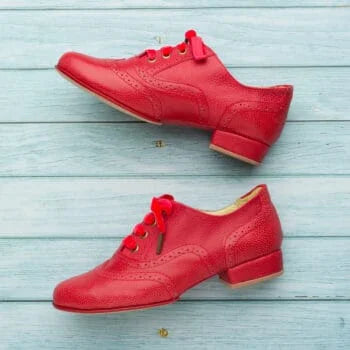 Oxford Curvy- Red engraved leather