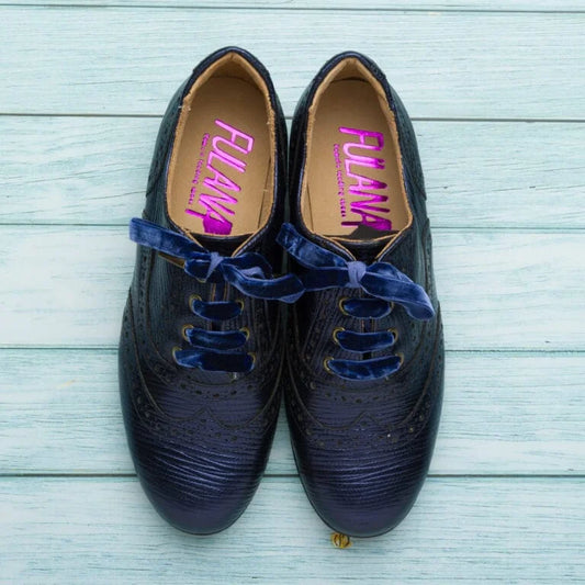 Oxford Curvy-Engraved night blue leather