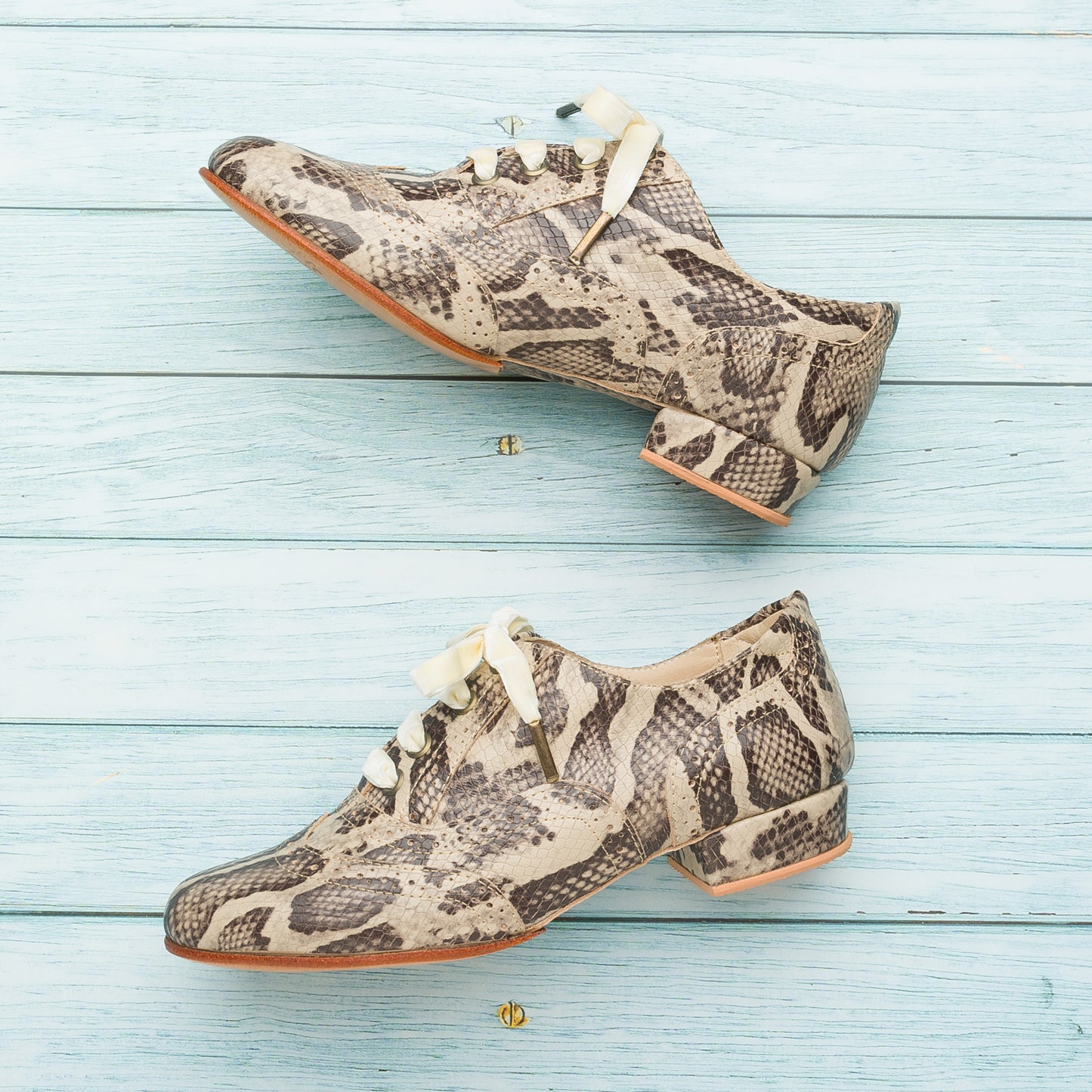 Oxford Curvy Boa Grey