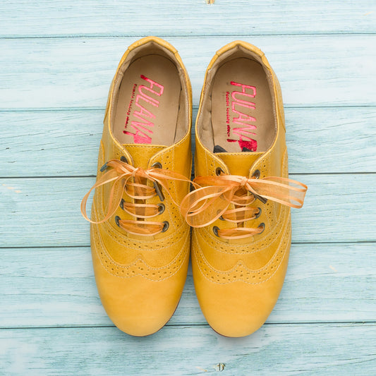 Oxford Curvy Lemon leather